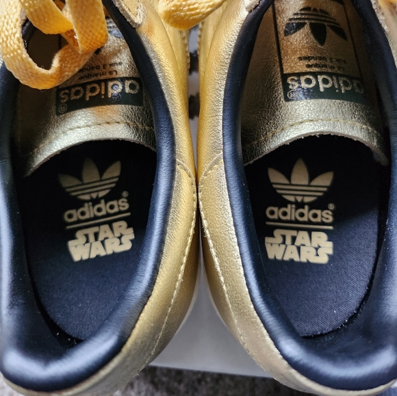 Adidas x Star Wars Gold Shoes - Picture 3 of 4